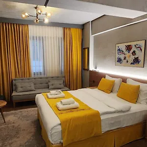 https://aleksandr-pera-hotel.istanbul-turkeyhotels.com